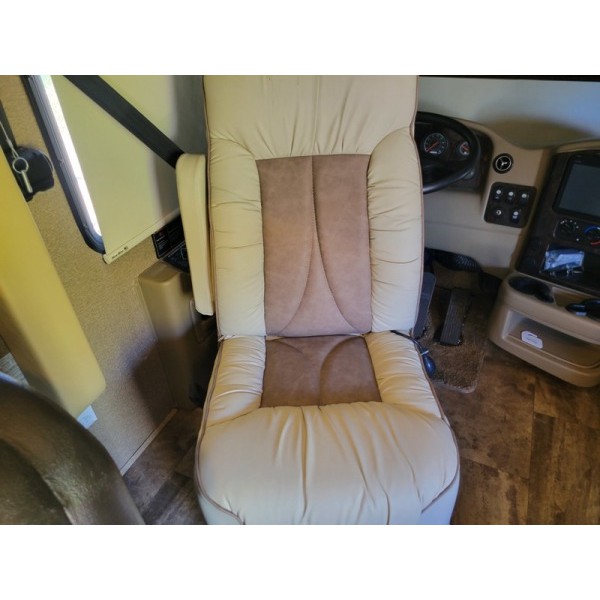 2016 Thor Palazzo 33.2 - 041