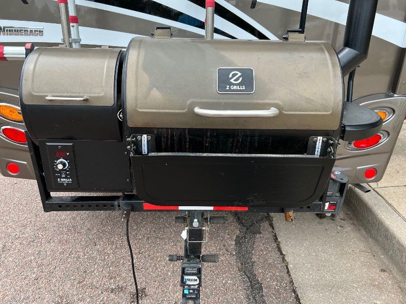 2017 Winnebago View 24J - 006