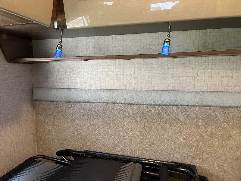 2017 Winnebago View 24J - 014