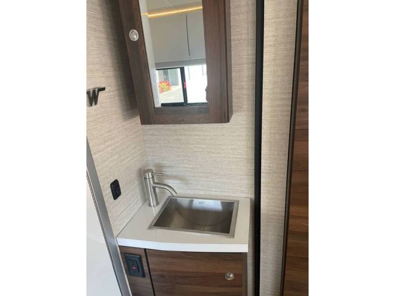 2020 Winnebago View 24J - 009