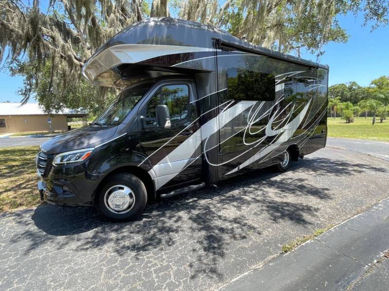 2021 Entegra Qwest 24R, PHOTOS, Details, Brochure, Floorplan