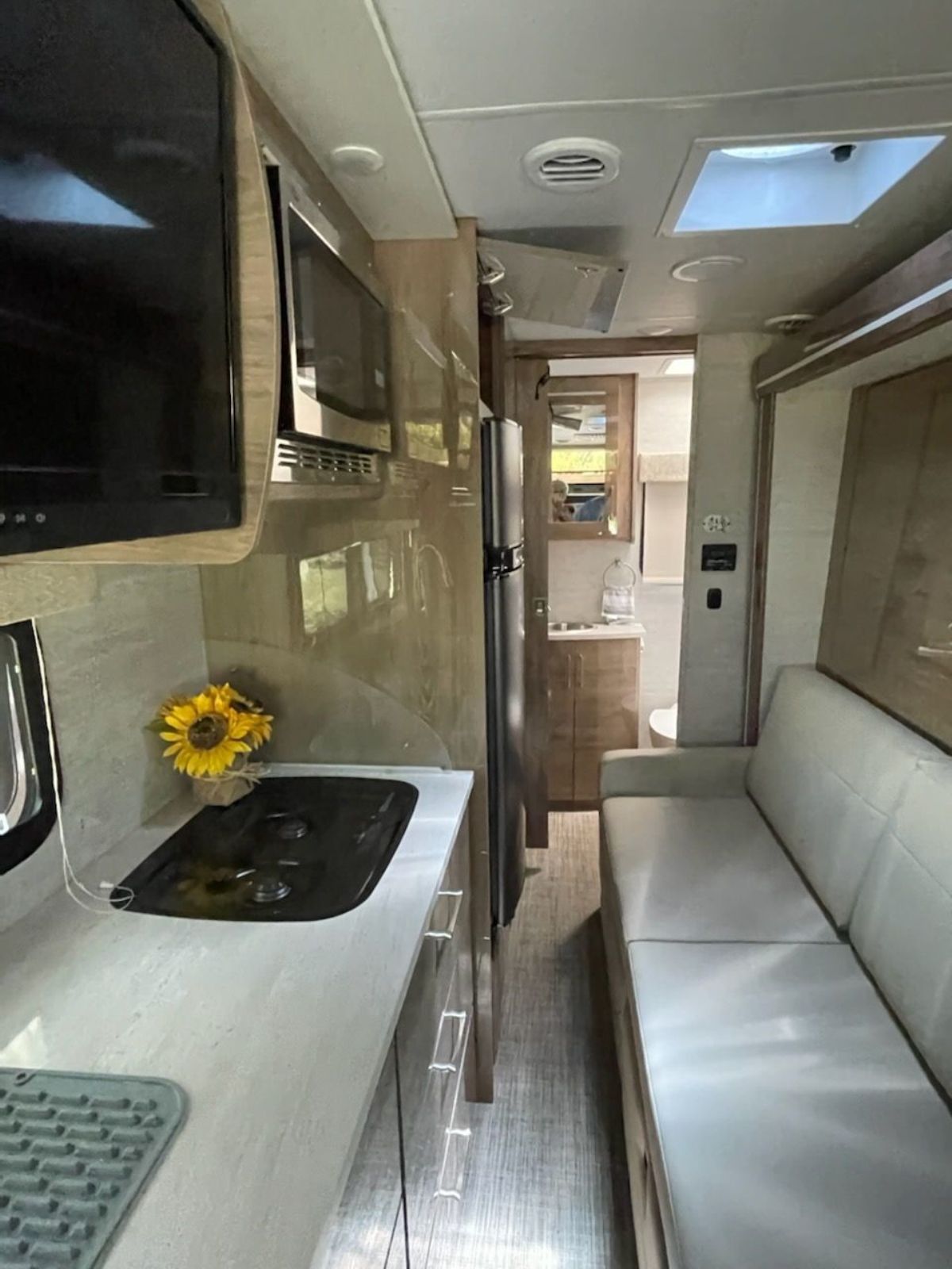 2021 Entegra Qwest 24R * Mercedes Benz Sprinter