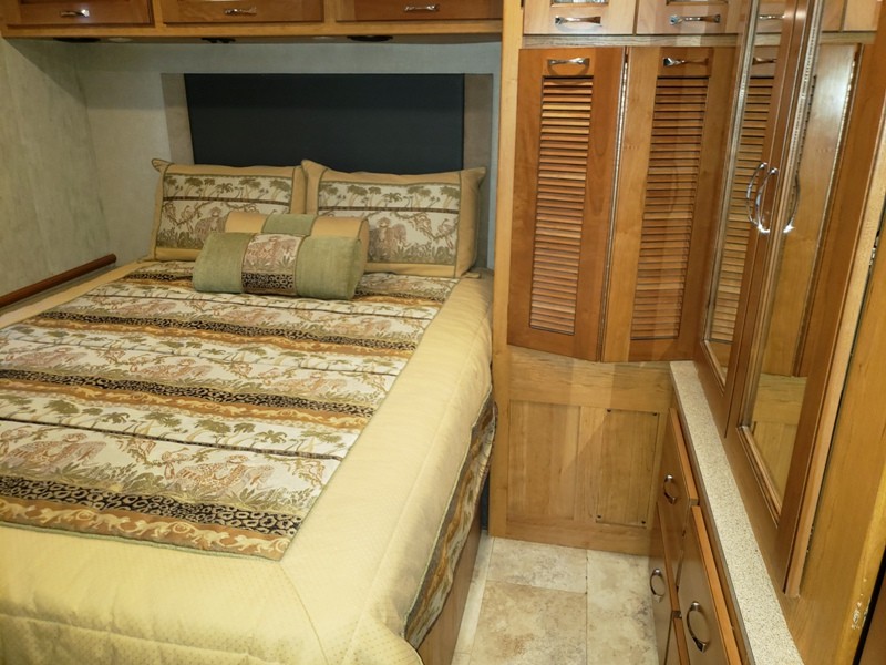 2016 Fleetwood Excursion 35B - 015