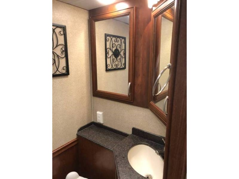 2014 Forest River Berkshire 400BH - 017