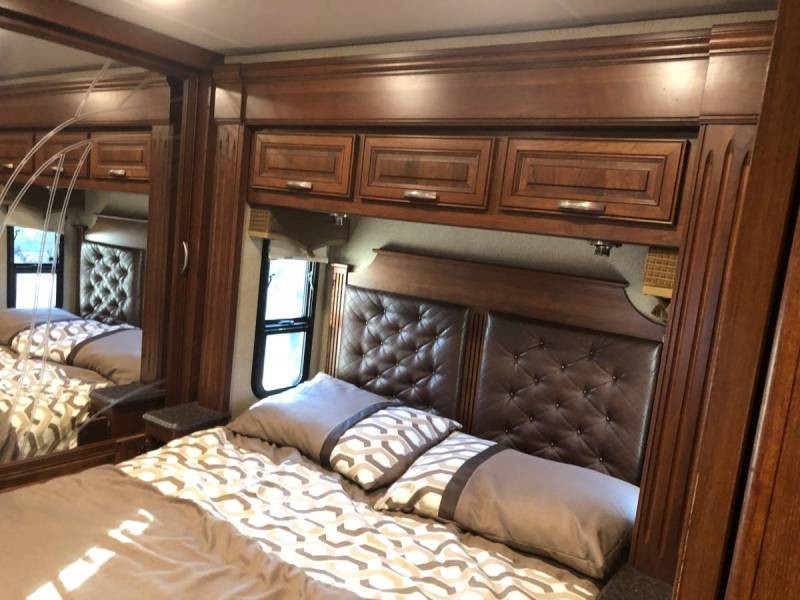 2014 Forest River Berkshire 400BH - 020